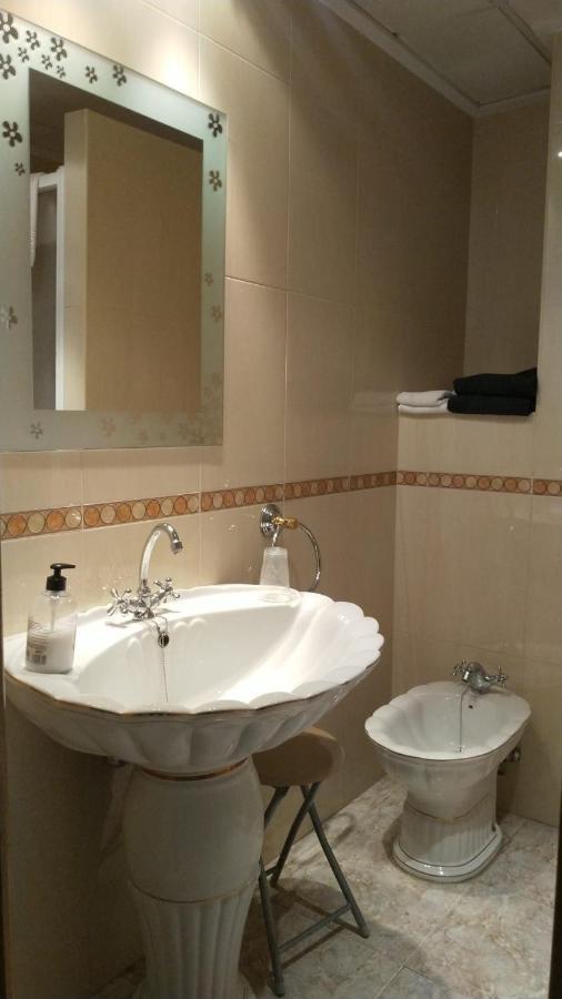 Beatriz Hotel *